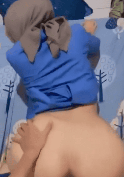 Viral Bocah Jilbab Yang Viral di Ebray Beres Kerja